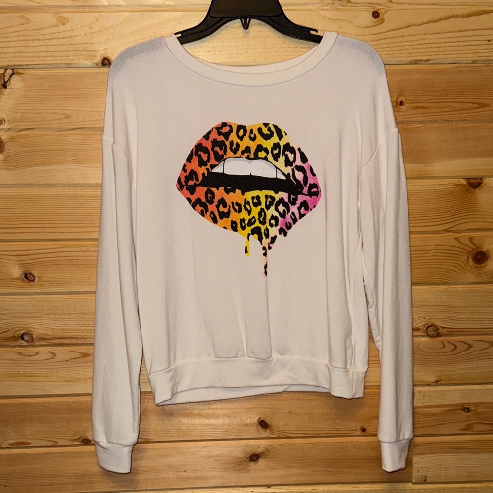 👄Le Lis White Sweatshirt with Leopard Lips Design👄